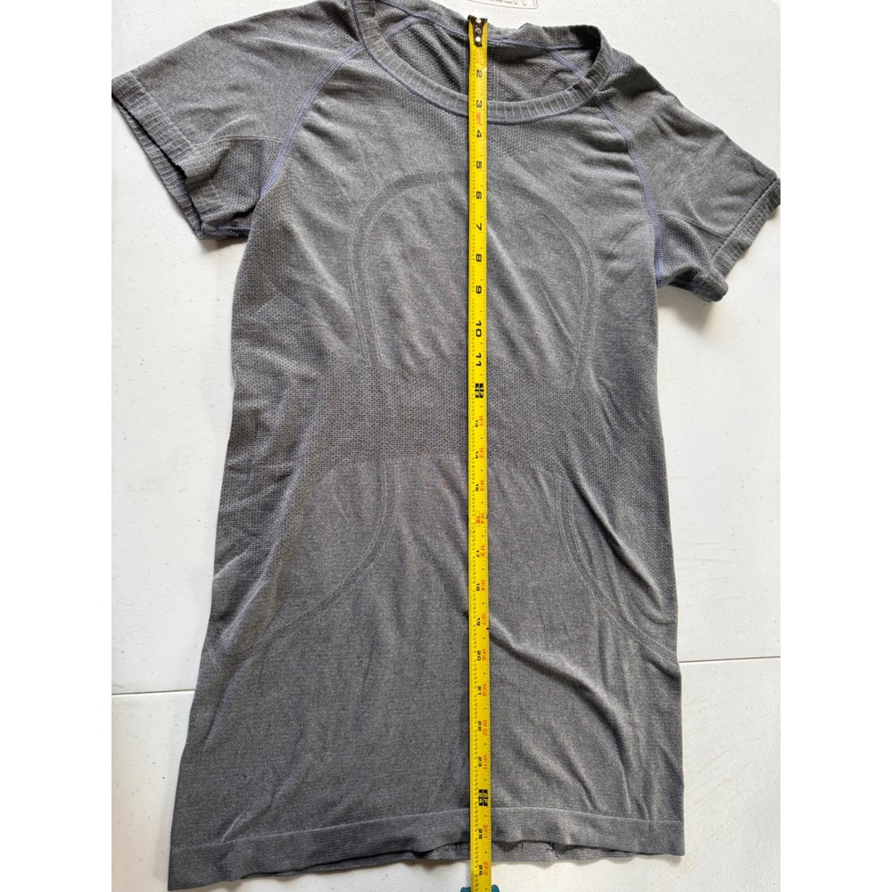 Lululemon Swiftly Tech Short Sleeve 2.0 Grey Running Training Shirt Size 4 - Picture 4 of 6